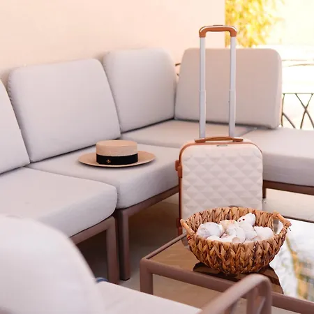 Ξενοδοχείο Natica Εξαμίλιο